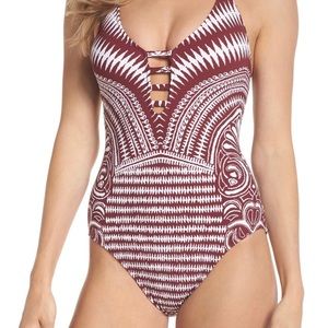 LA BLANCA Swimsuit